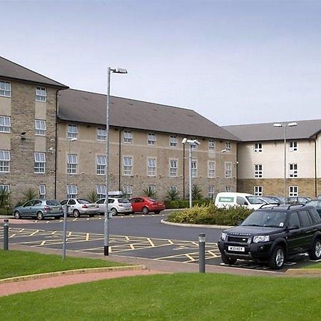 Premier Inn Ленчестър Екстериор снимка