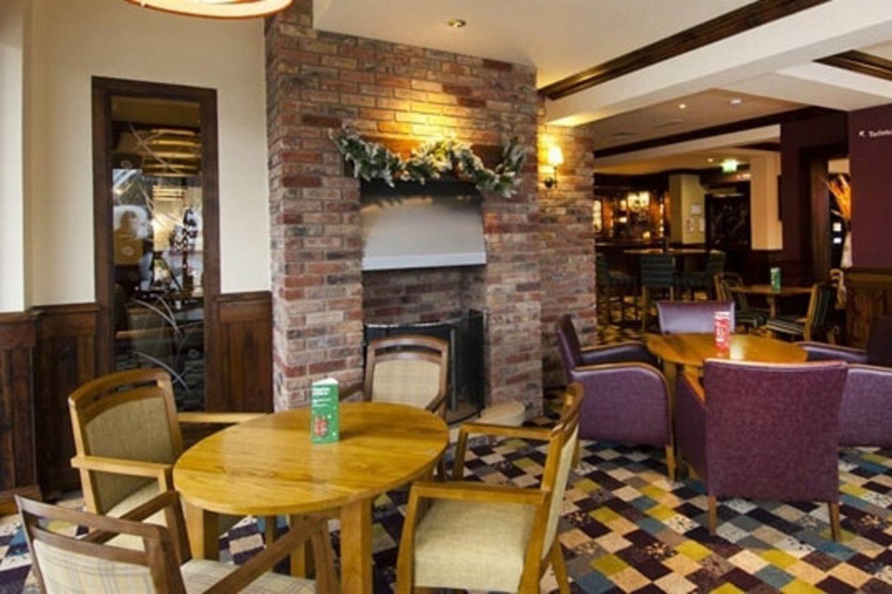 Premier Inn Ленчестър Екстериор снимка